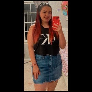 Meet your Posher, Edith